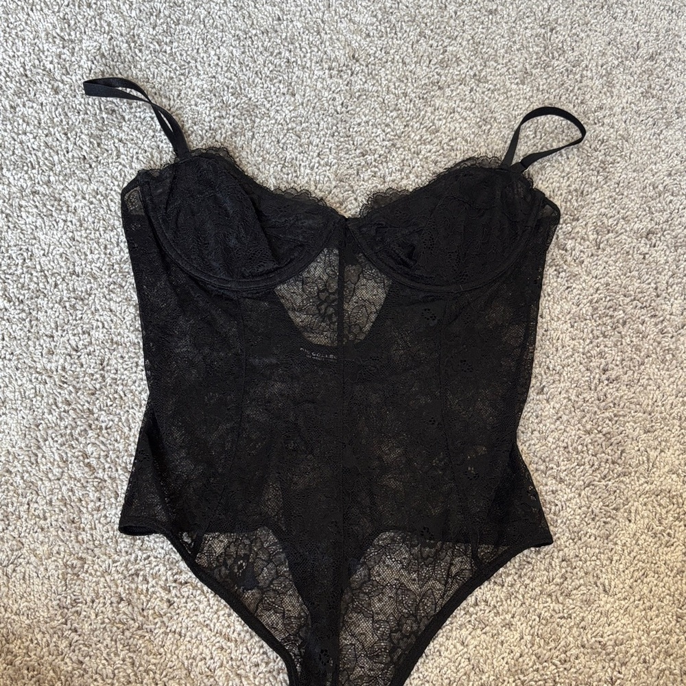 Chic Black Lace Bodysuit